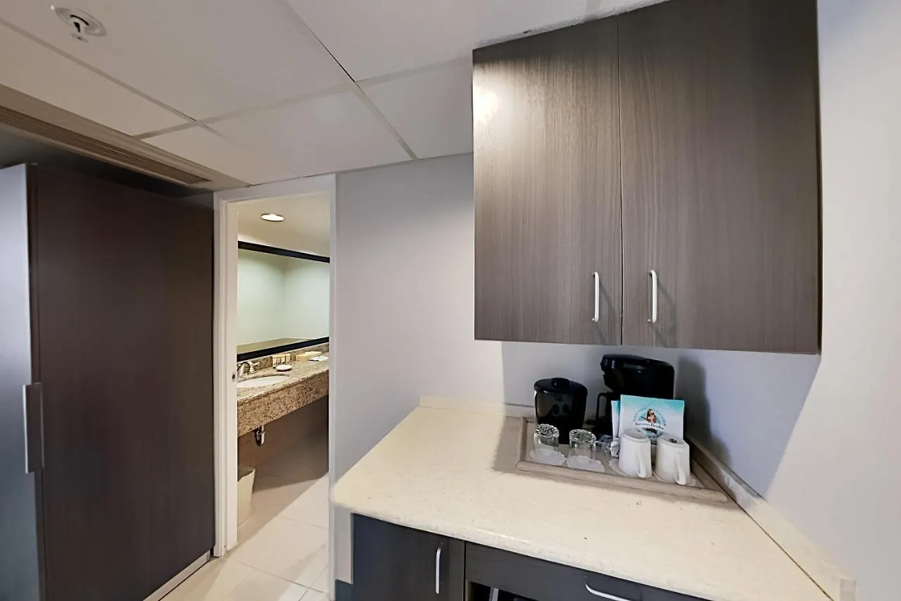 Aqua Palms Waikiki Ocean View Lanai Parking Included Apartment Honolulu United States