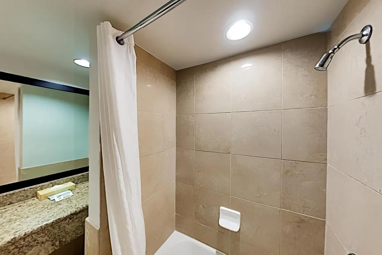 Aqua Palms Waikiki Ocean View Lanai Parking Included Apartment Honolulu